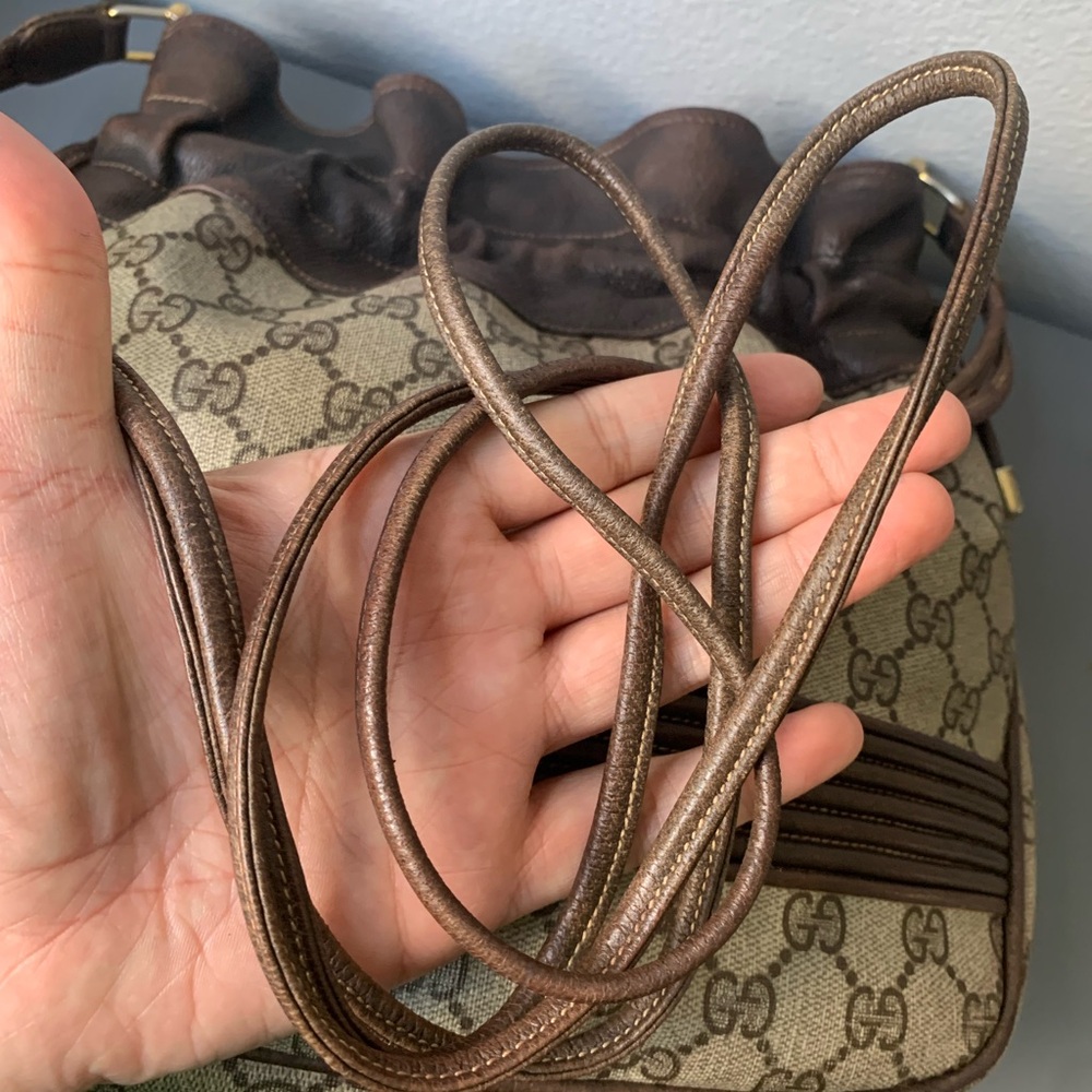 Gucci Vintage 70s Crossbody Bag GG Monogram Camera Bucket Shoulder Bag 1970s - Picture 13 of 17